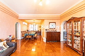 Broadview Terrace 雅景臺 | Living and Dining Room