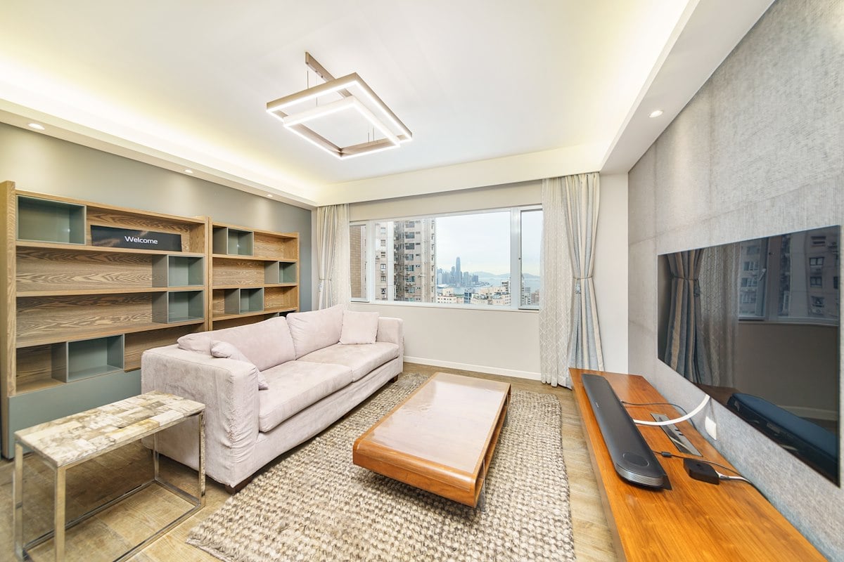 Broadview Terrace 雅景臺 | Living and Dining Room