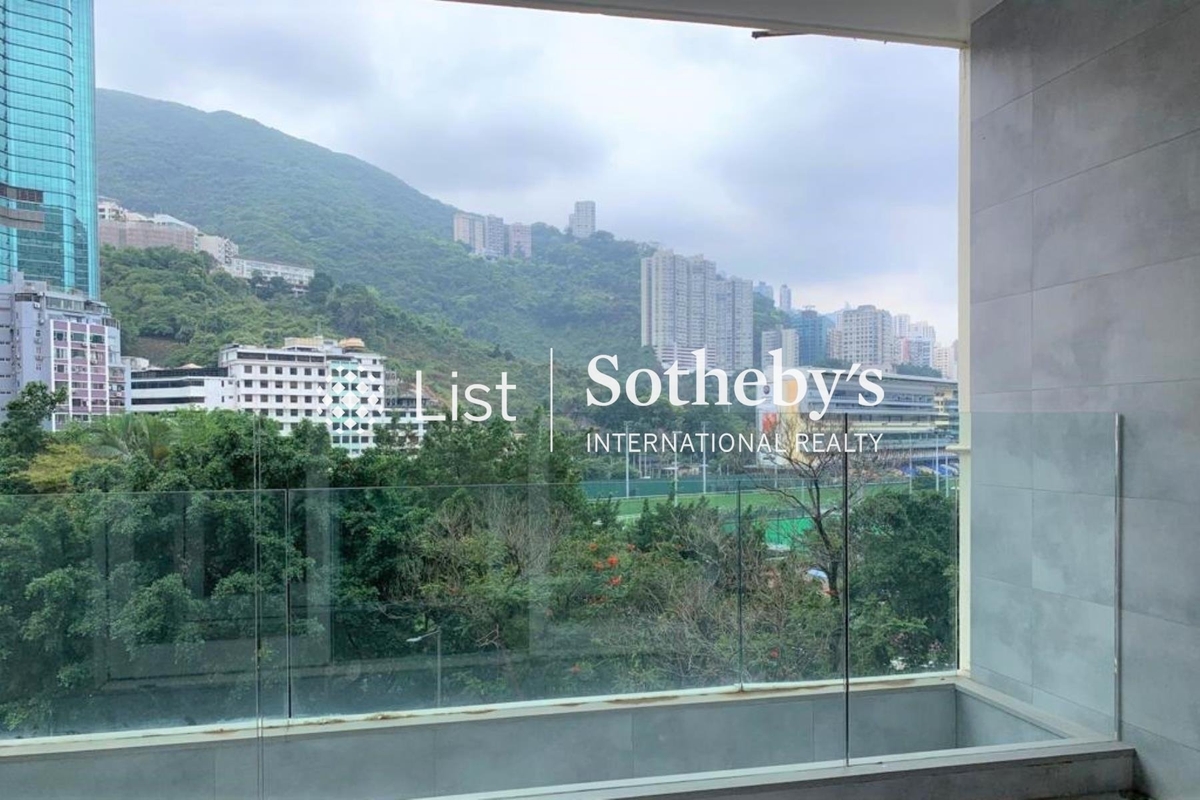 Green Valley Mansion 翠谷樓 | Balcony off Living and Dining Room