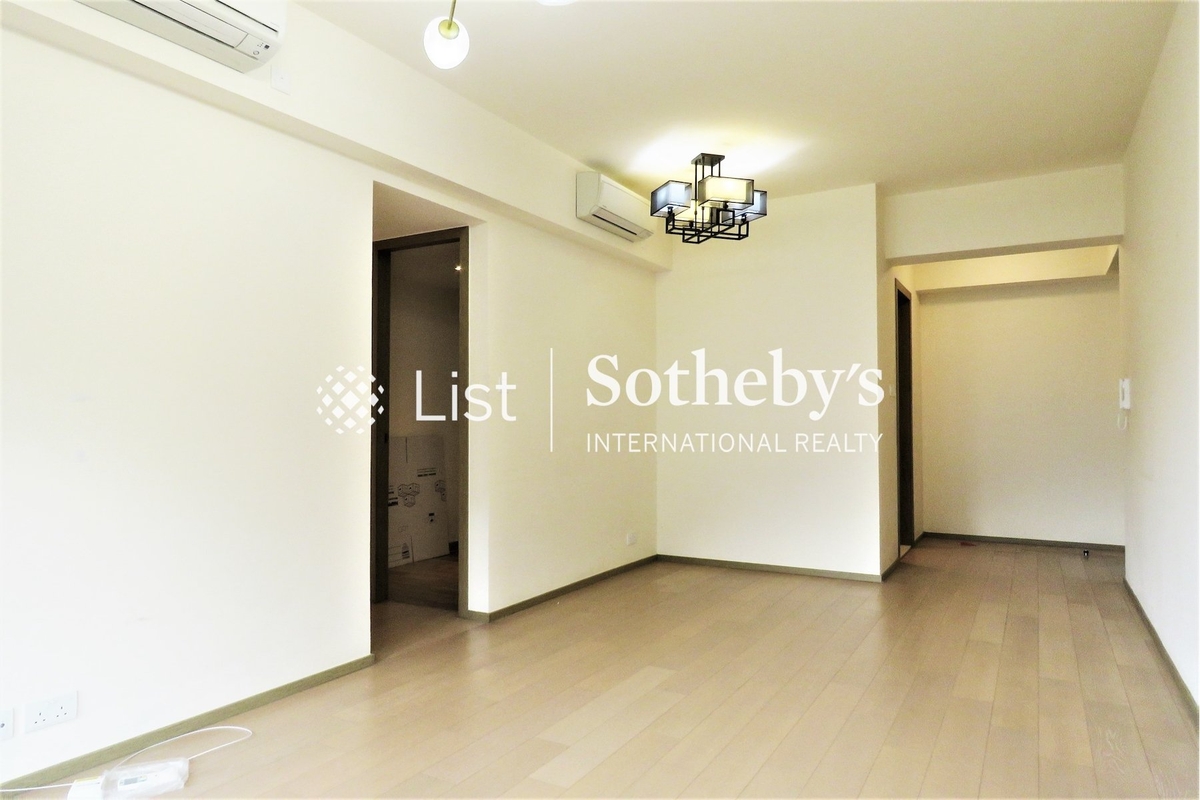 Island Garden 香島 | Living and Dining Room