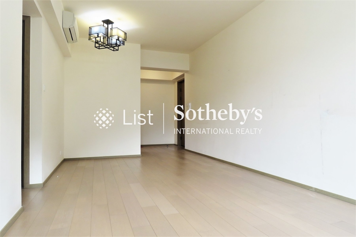 Island Garden 香島 | Living and Dining Room