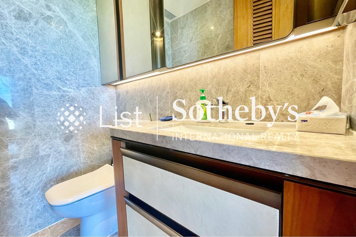 Island Garden 香島 | Guest Powder Room