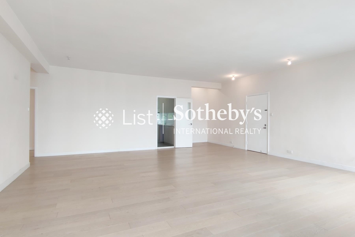 Robinson Garden Apartment 羅便臣花園大廈 | Living and Dining Room