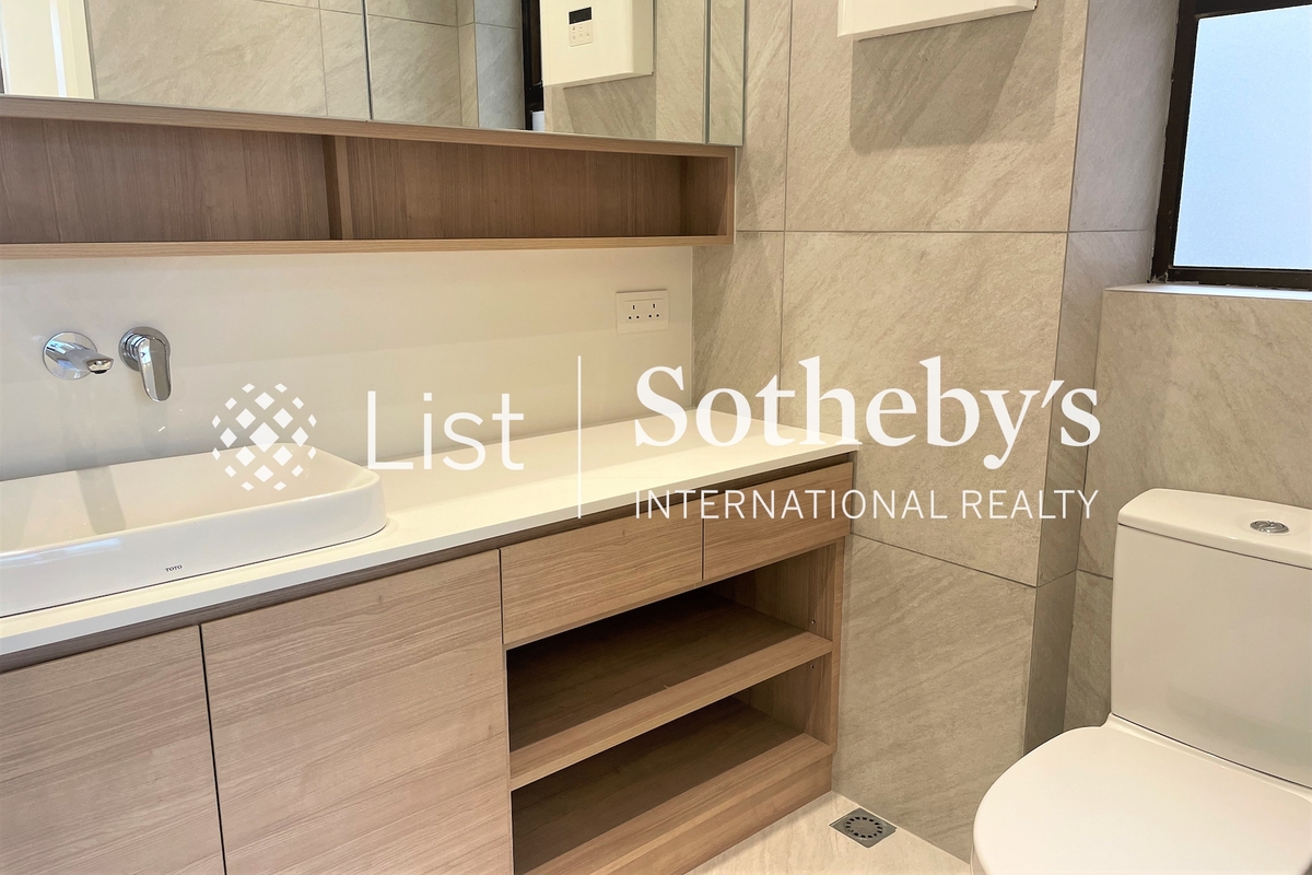 Robinson Garden Apartment 羅便臣花園大廈 | Master Bathroom