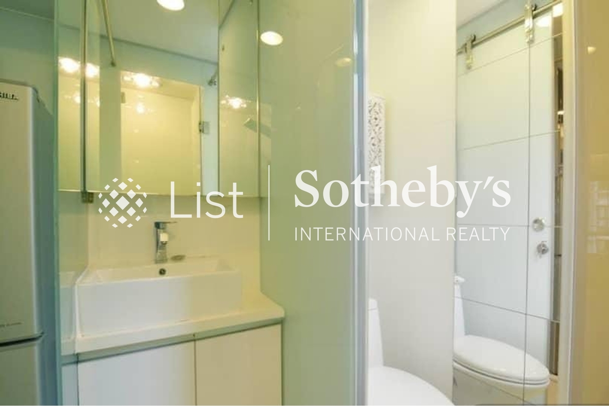 Good View Court 豪景閣 | Master Bathroom