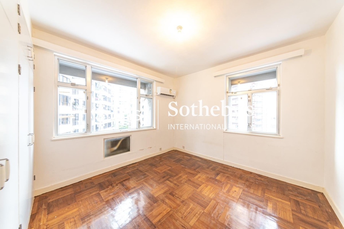 Palm Court 棕櫚閣 | Second Bedroom