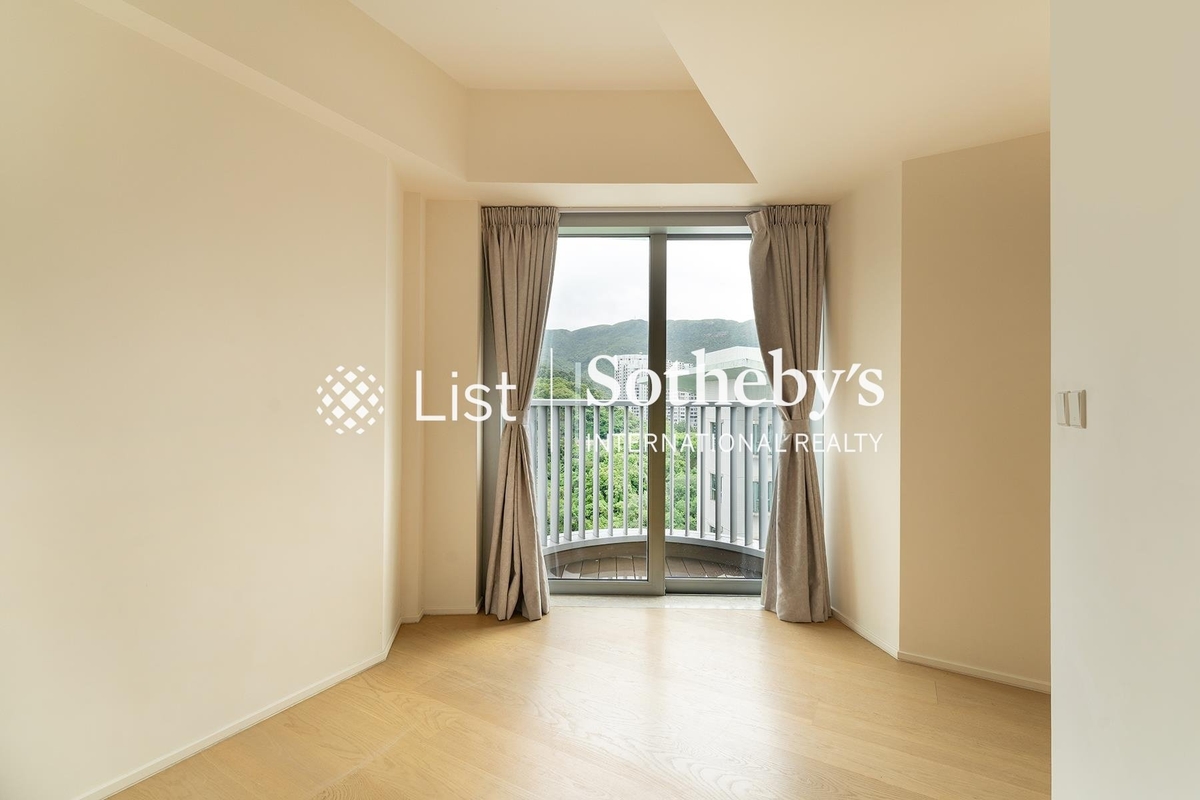 Mount Parker Residences Mount Parker Residences | Master Bedroom