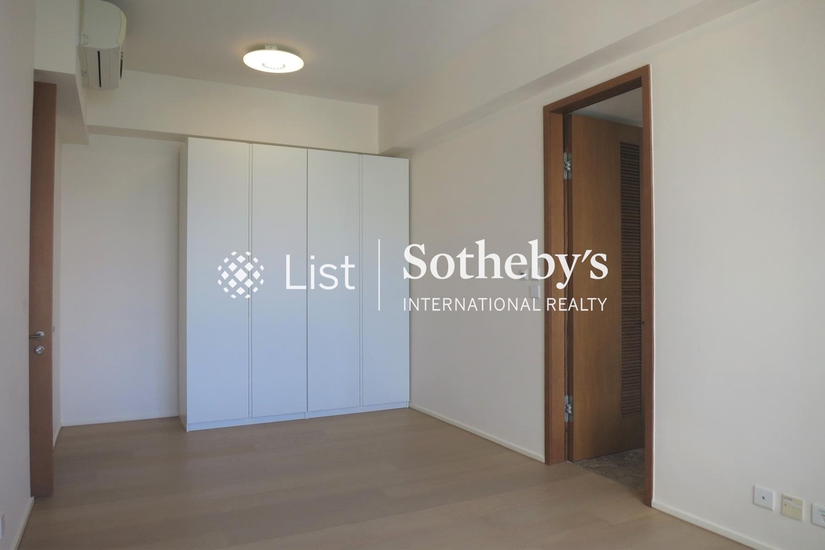 Mount Parker Residences Mount Parker Residences | Master Bedroom