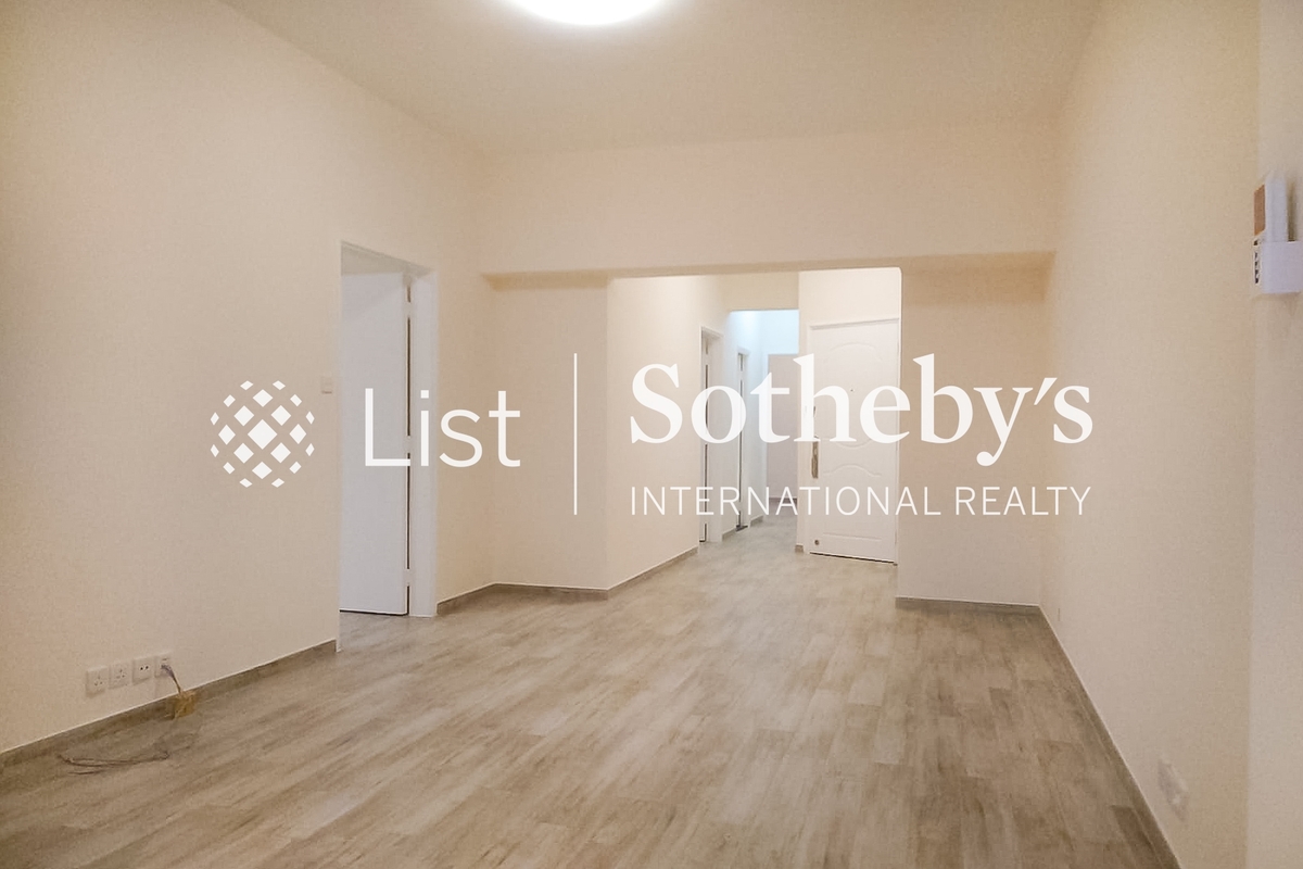 Robinson Mansion 羅便臣大廈 | Living Room