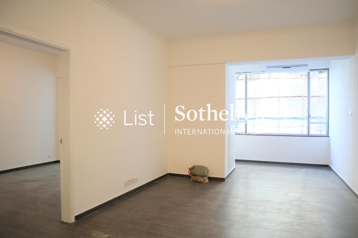 Robinson Mansion 羅便臣大廈 | Living and Dining Room