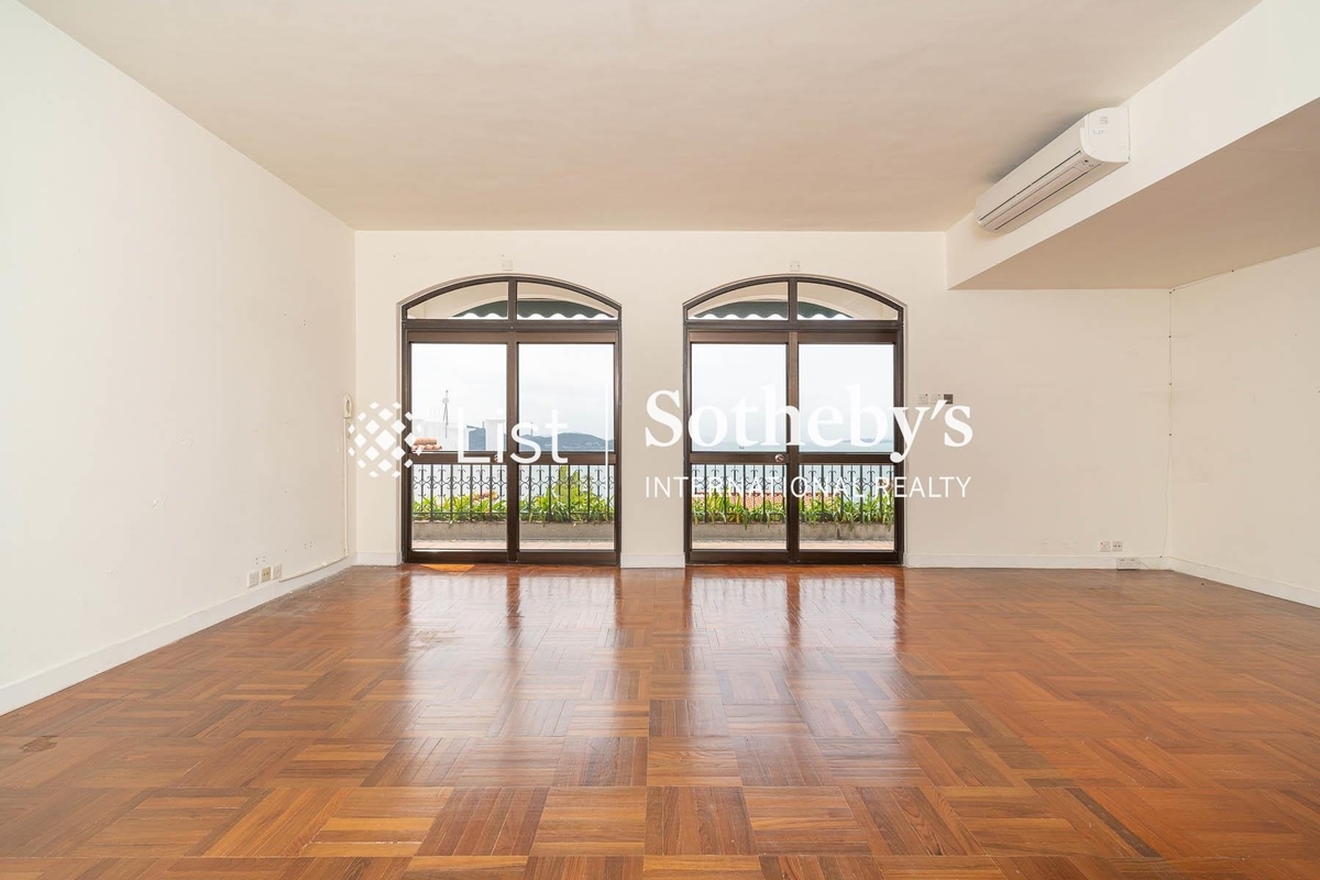 Magnolia Villas 百合苑 | Living Room