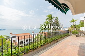 Magnolia Villas 百合苑 | Private Terrace off Living Room
