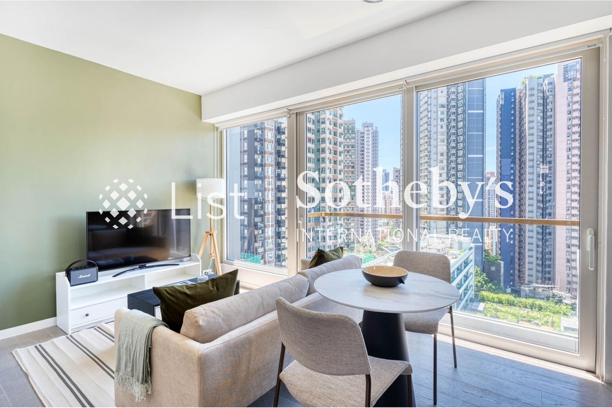 28 Aberdeen Street 28 Aberdeen Street | Living and Dining Room