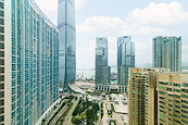 The Arch 凱旋門 | View from Living and Dining Room