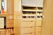 Redhill Peninsula 紅山半島 | Walk-in Closet in Master Bedroom 