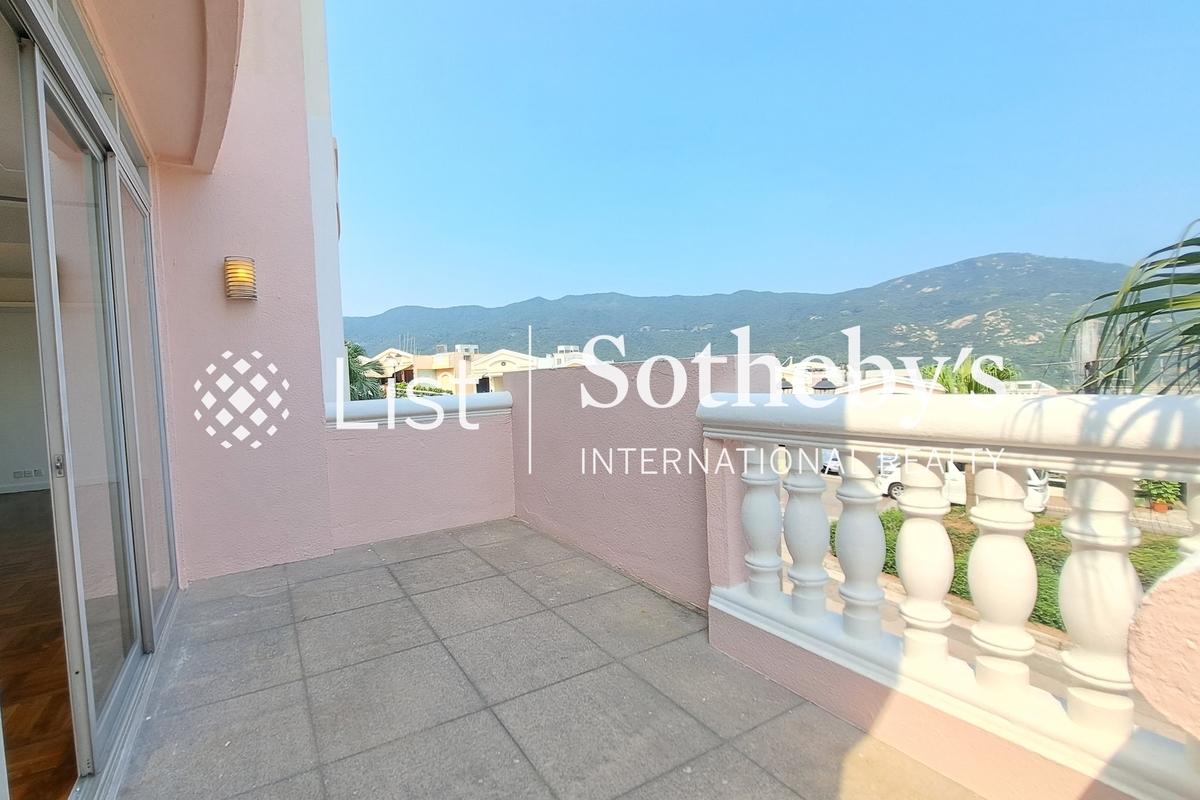 Redhill Peninsula 紅山半島 | Balcony off Living and Dining Room