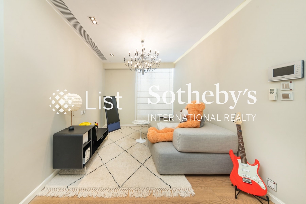 Redhill Peninsula 紅山半島 | Family Room