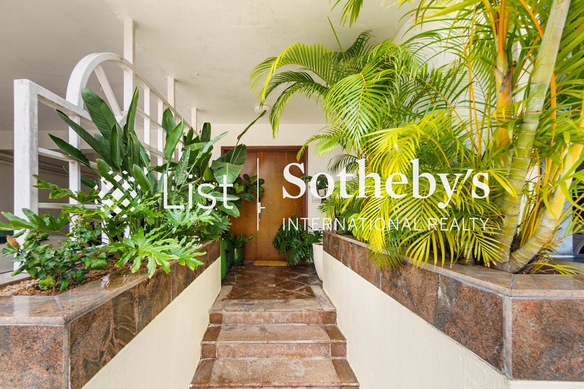 Redhill Peninsula 红山半岛 | Entrance