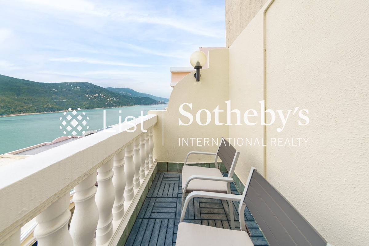 Redhill Peninsula 红山半岛 | Balcony off Master Bedroom