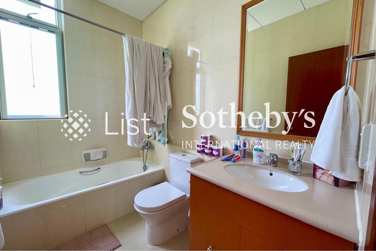 Redhill Peninsula 红山半岛 | Second En-suite Bathroom