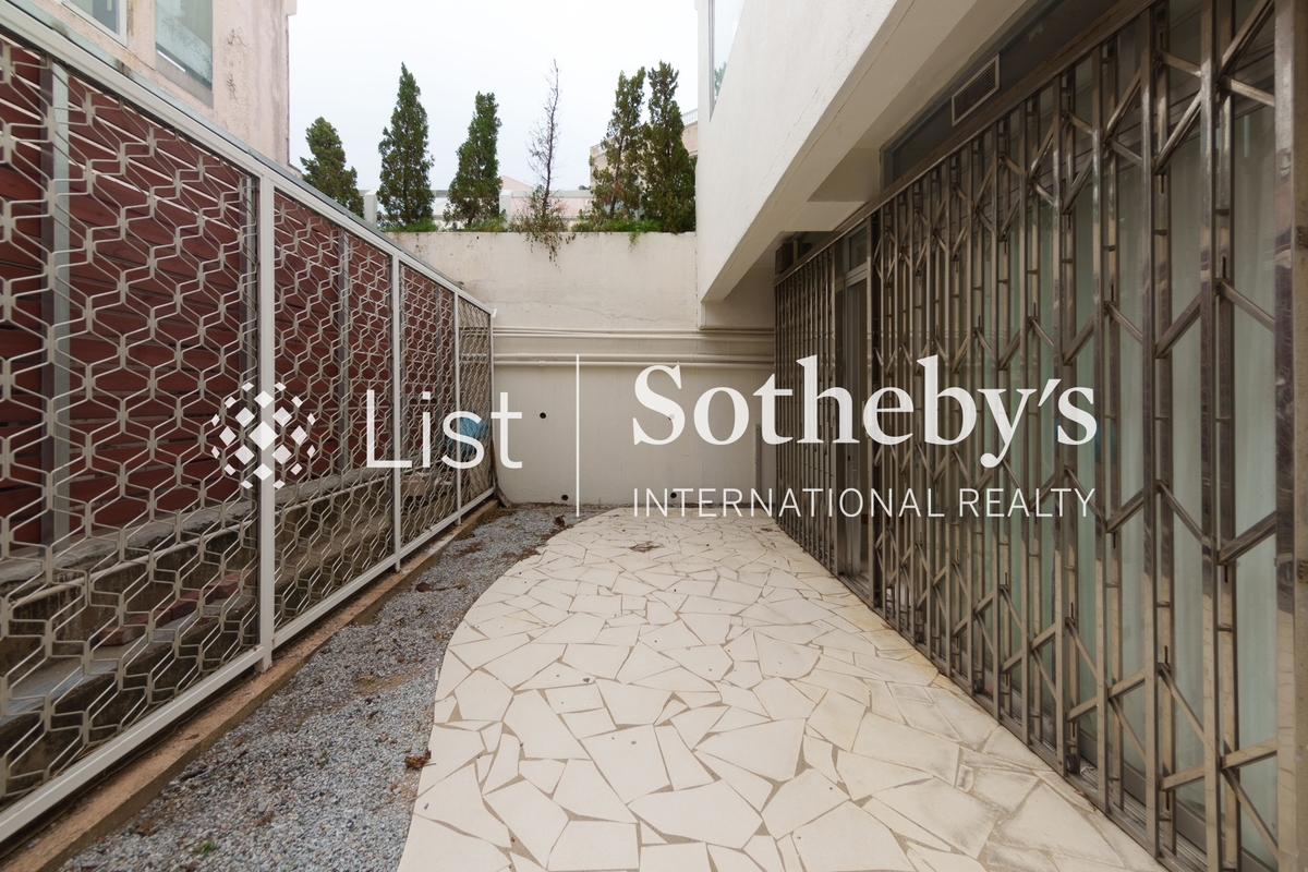 Redhill Peninsula 紅山半島 | Private Terrace Off famil Room 