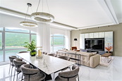 Redhill Peninsula 红山半岛 | Living and Dining Room