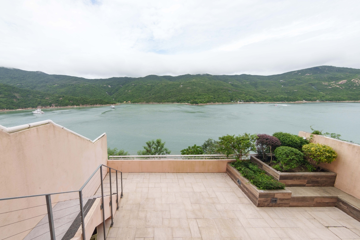Redhill Peninsula 紅山半島 | View from Entertainment Room