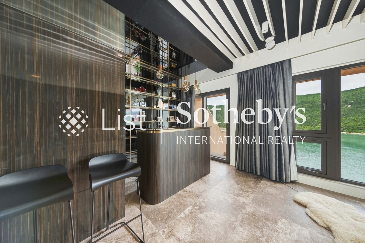 Redhill Peninsula 紅山半島 | Bar area