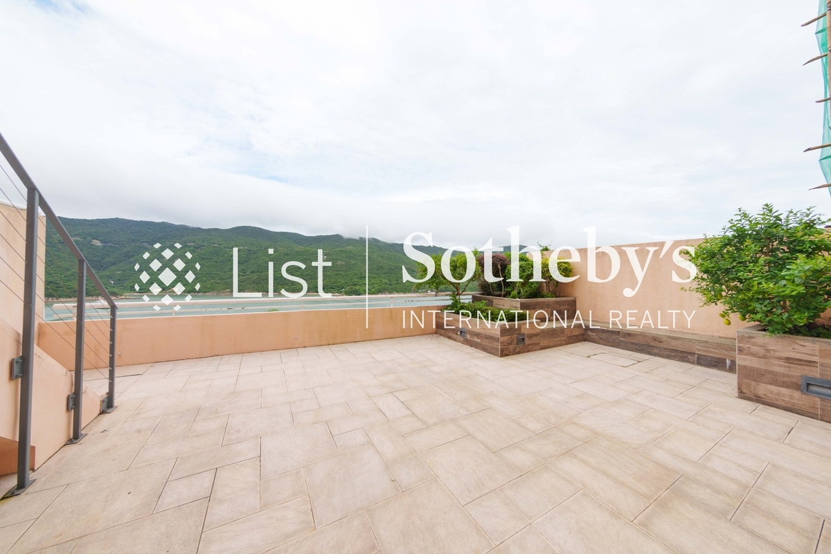 Redhill Peninsula 紅山半島 | Private Terrace off Entertainment Room