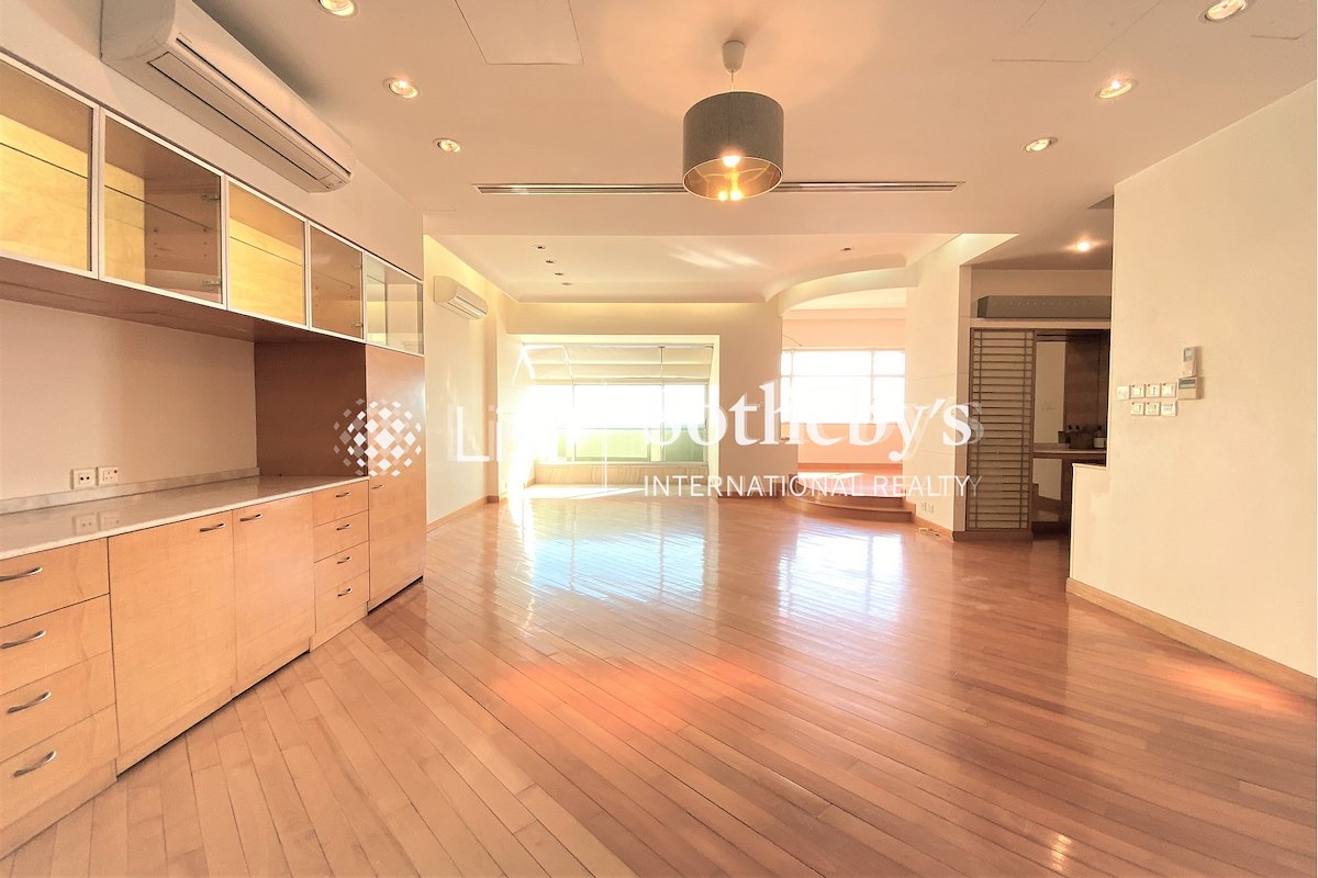 Redhill Peninsula 红山半岛 | Living and Dining Room
