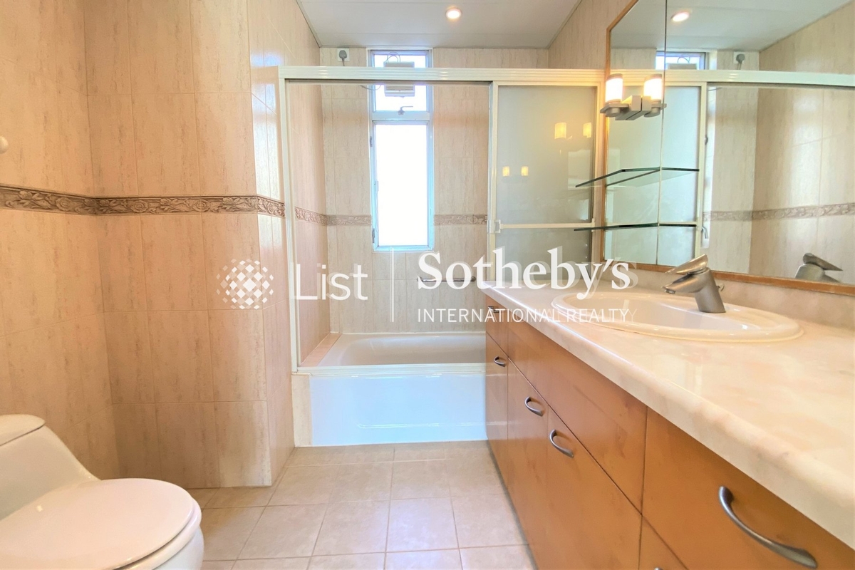 Redhill Peninsula 红山半岛 | Master Bathroom