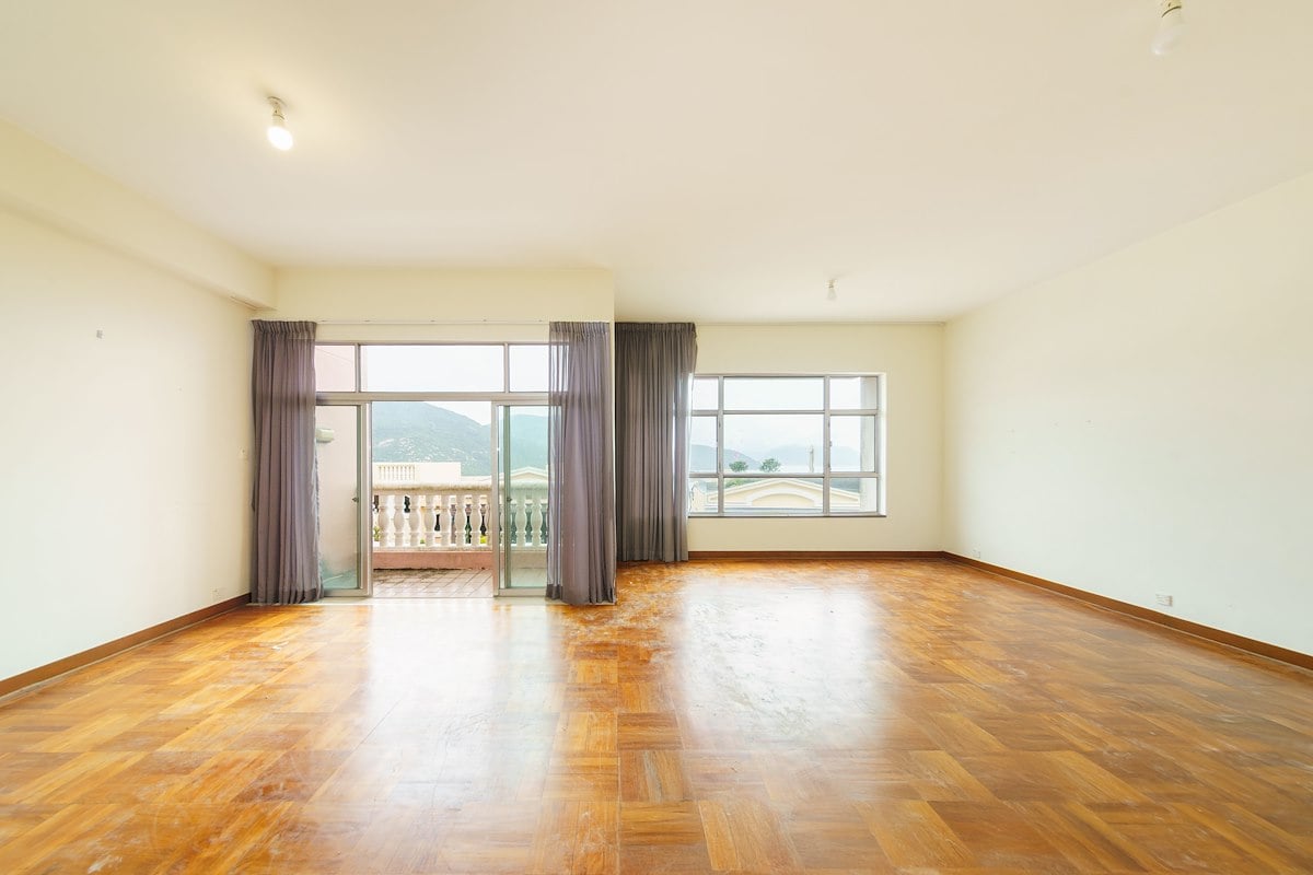 Redhill Peninsula 紅山半島 | Living and Dining Room