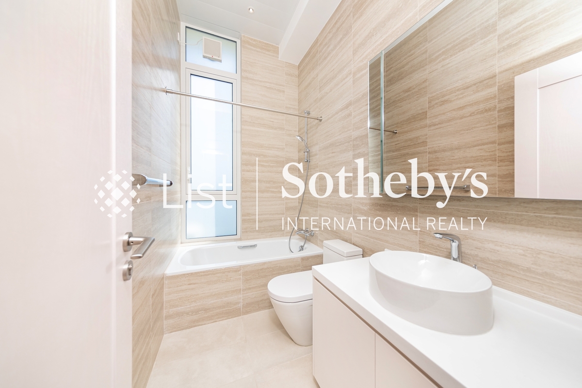 Redhill Peninsula 紅山半島 | Second En-suite Bathroom