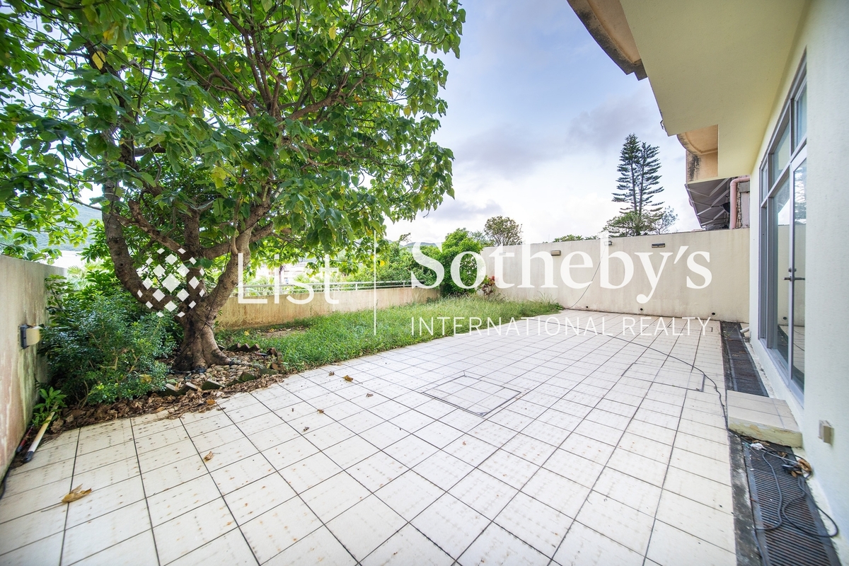 Redhill Peninsula 紅山半島 | Private Garden off Master Bedroom