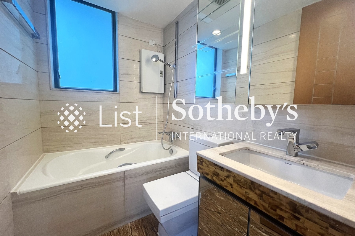 Belcher's Hill 宝雅山 | Second En-suite Bathroom