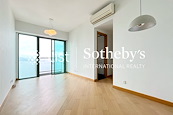 Belcher's Hill 寶雅山 | Living and Dining Room