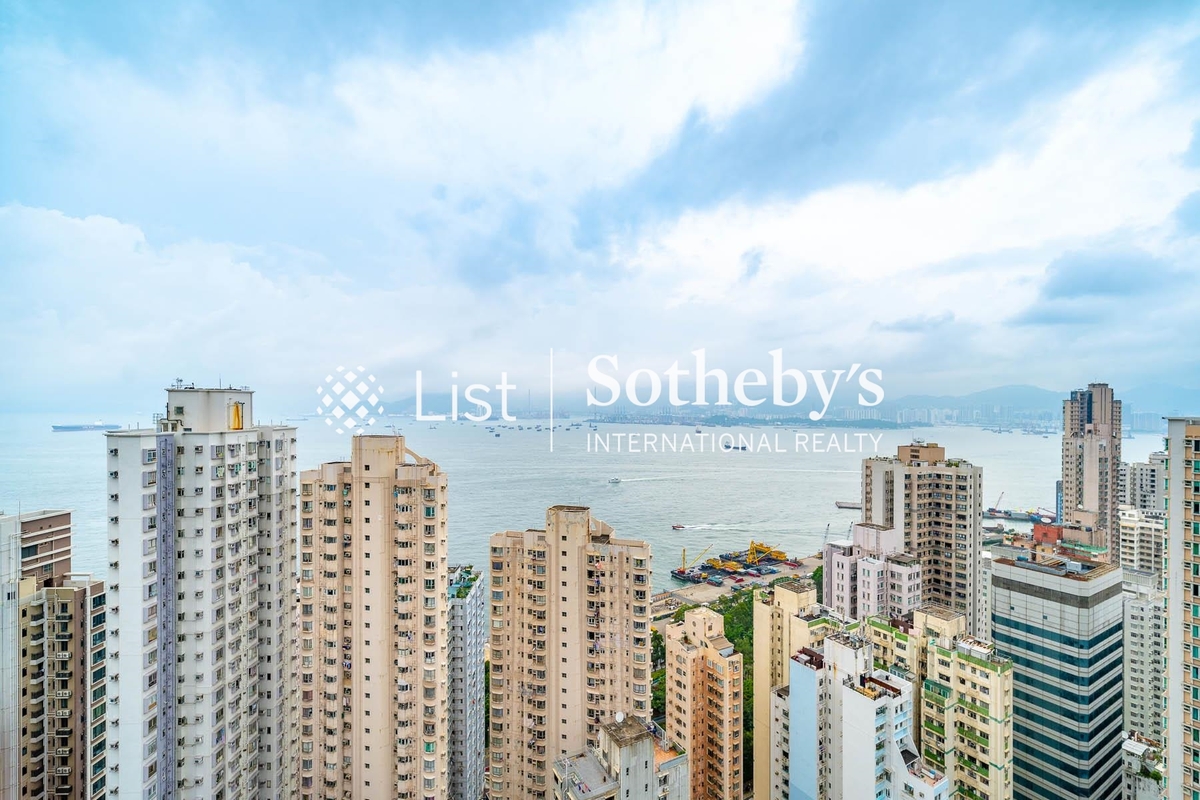 Belcher's Hill 寶雅山 | View from Living Room