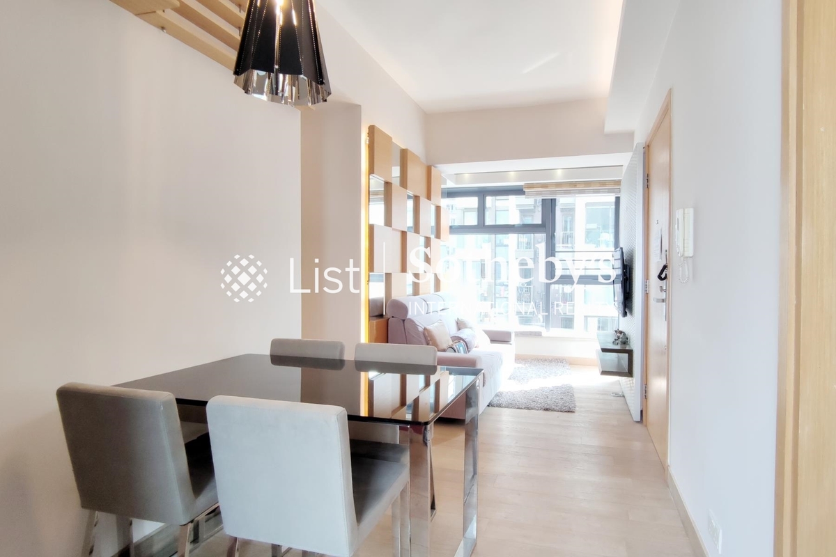 High Park 99 蔚峰 | Living and Dining Room