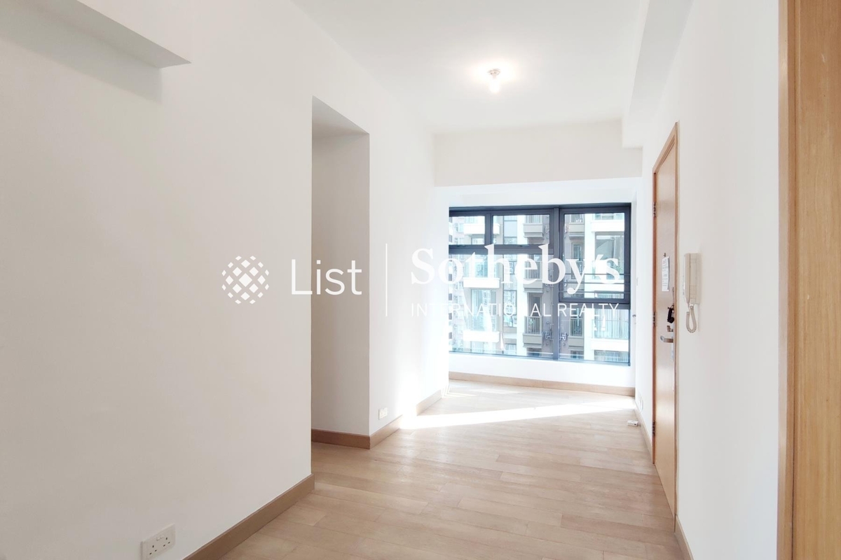 High Park 99 蔚峰 | Living and Dining Room