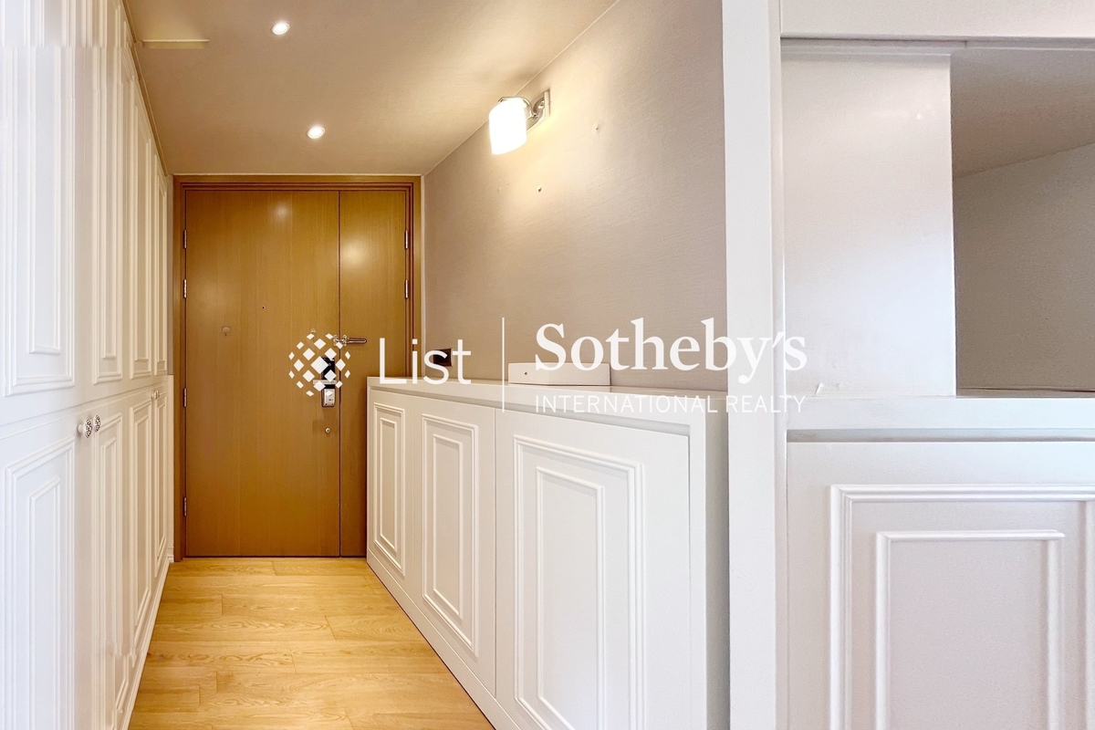 The Nova 星鑽 | Storage at Entrance