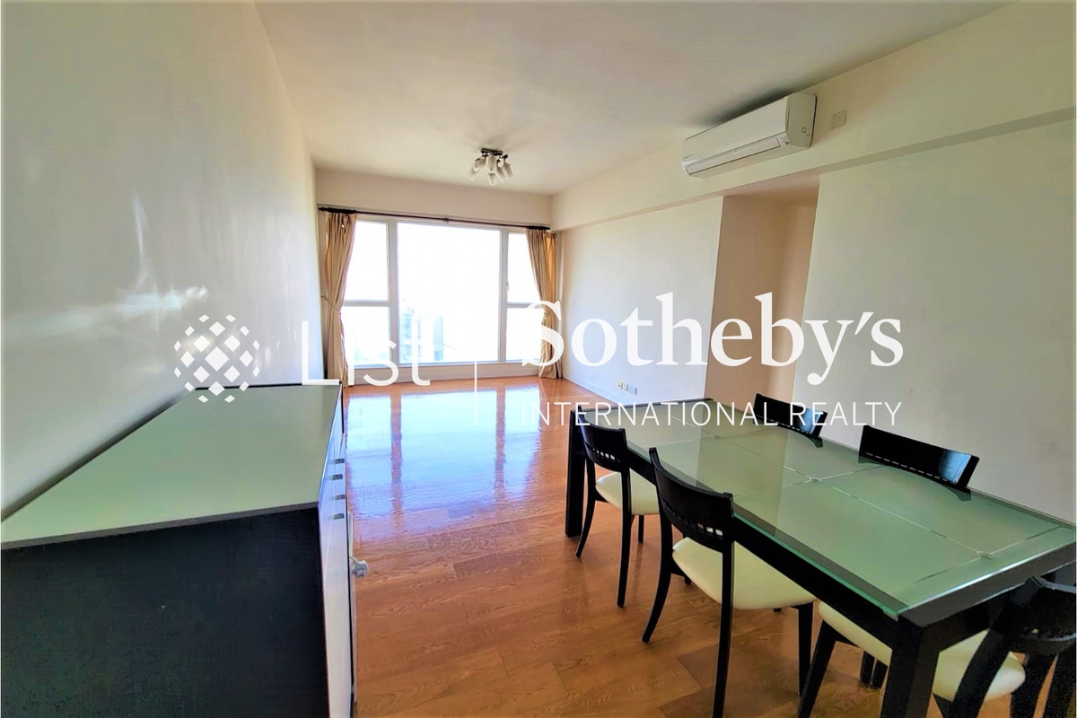 Island Lodge 港濤軒 | Living and Dining Room