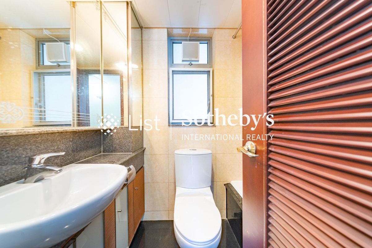 The Merton 泓都 | Guest Bathroom