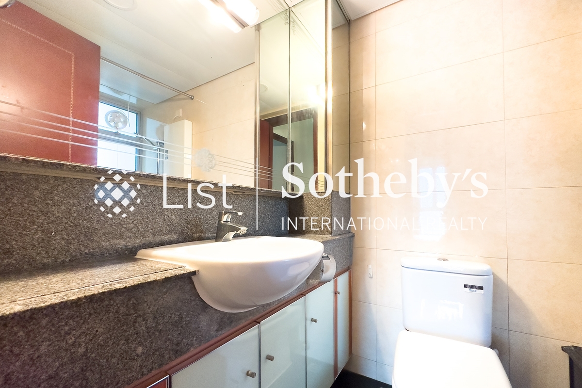 The Merton 泓都 | Guest Bathroom