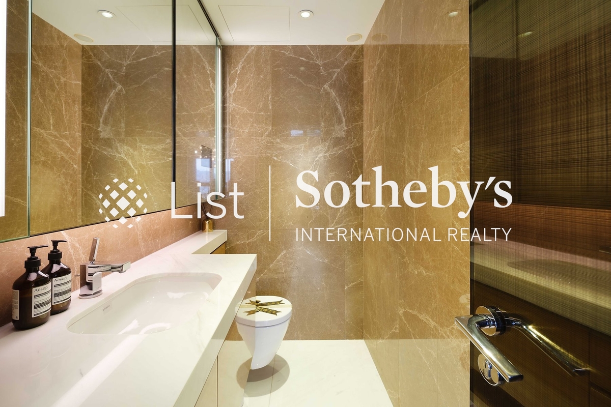 Harbour Pinnacle 凱譽 | Second Bathroom