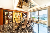 Harbour Pinnacle 凱譽 | Living and Dining Room