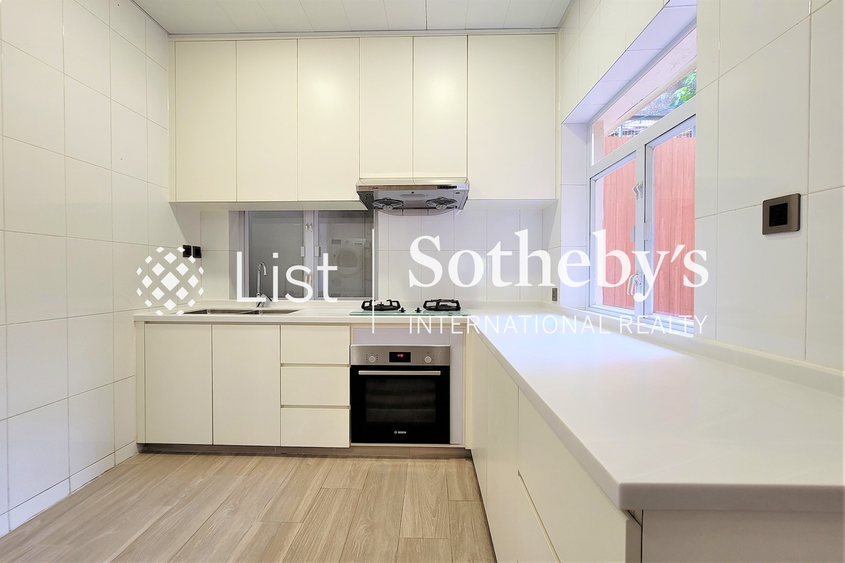 1-1A Sing Woo Crescent 成和坊1-1A號 | Open Kitchen