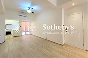 1-1A Sing Woo Crescent 成和坊1-1A號 | Living and Dining Room