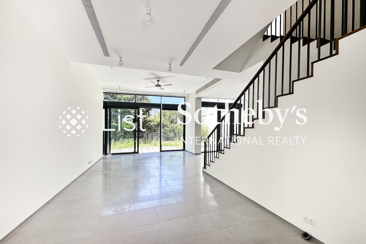 Whitesands Whitesands | Living and Dining Room