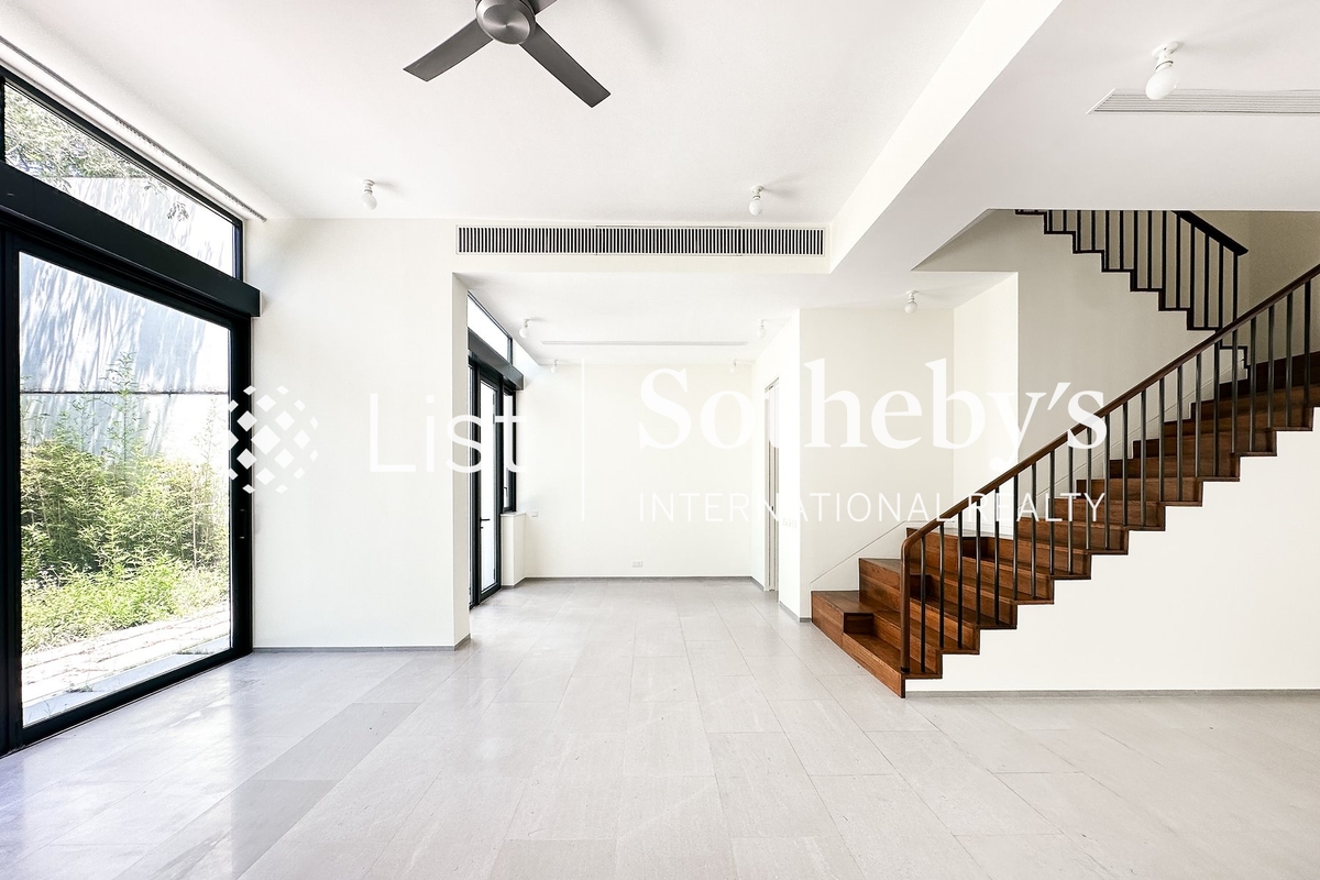 Whitesands Whitesands | Living and Dining Room