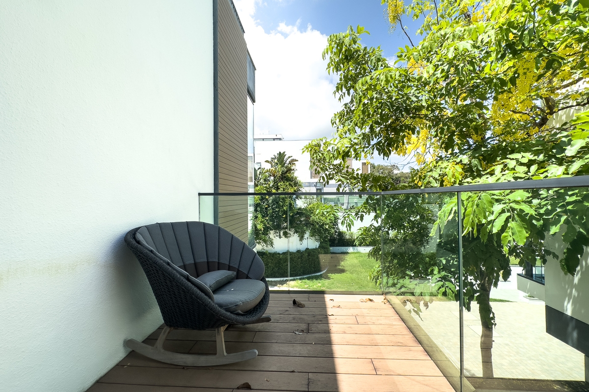 Whitesands Whitesands | Private Terrace off Third Bedroom